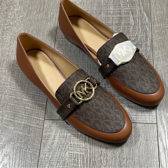 MICHAEL KORS RORY LEATHER AND LOGO LOAFER Flats Size 7 - Picture 1 of 7
